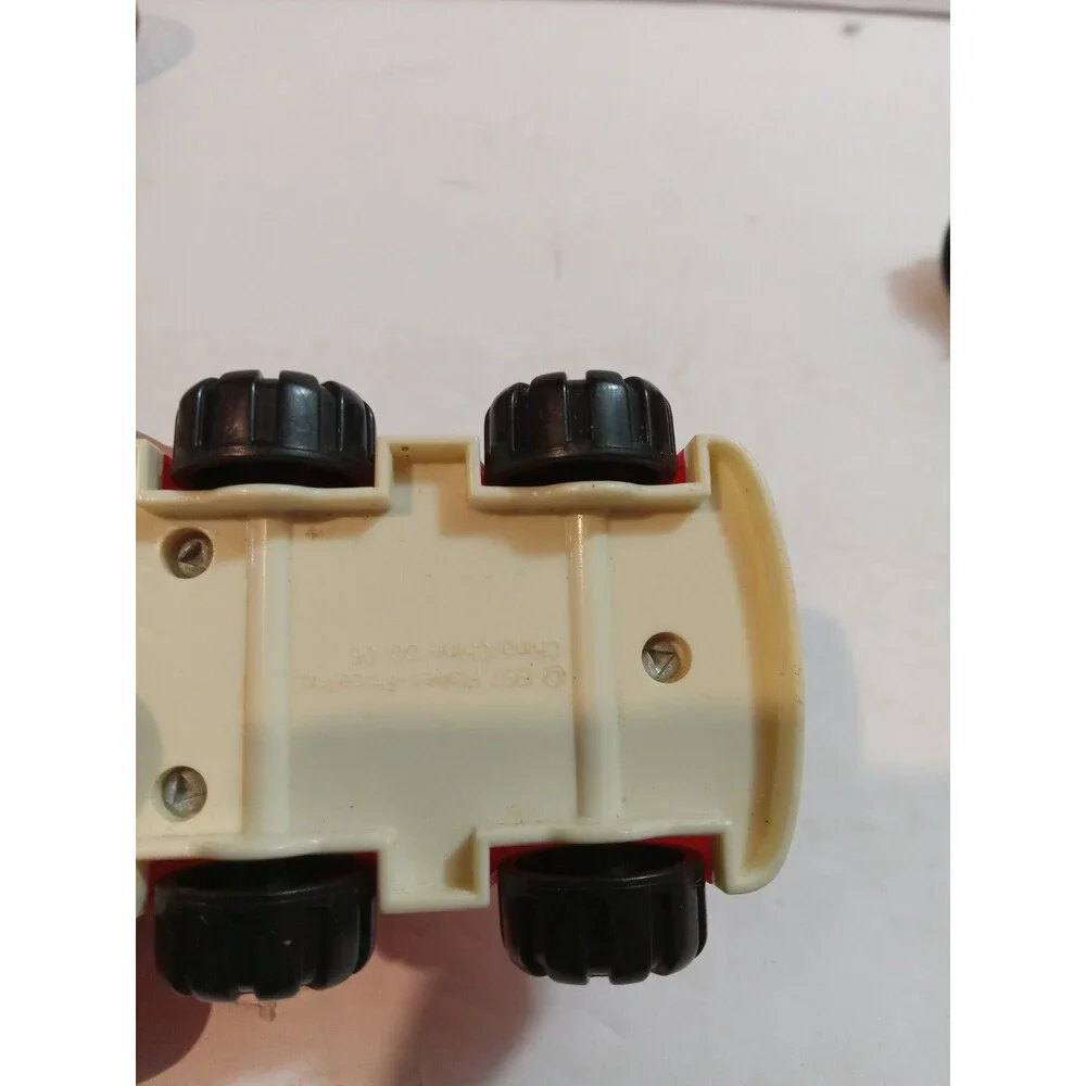Fisher Price vintage 1997 Dog in Fire Truck  Toy
